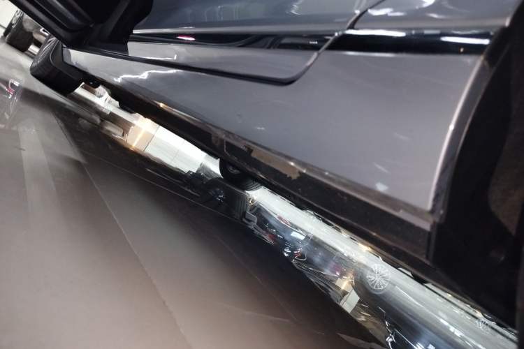 Used Volkswagen Magotan 2020 380TSI DSG Luxury Version Left Side Sill