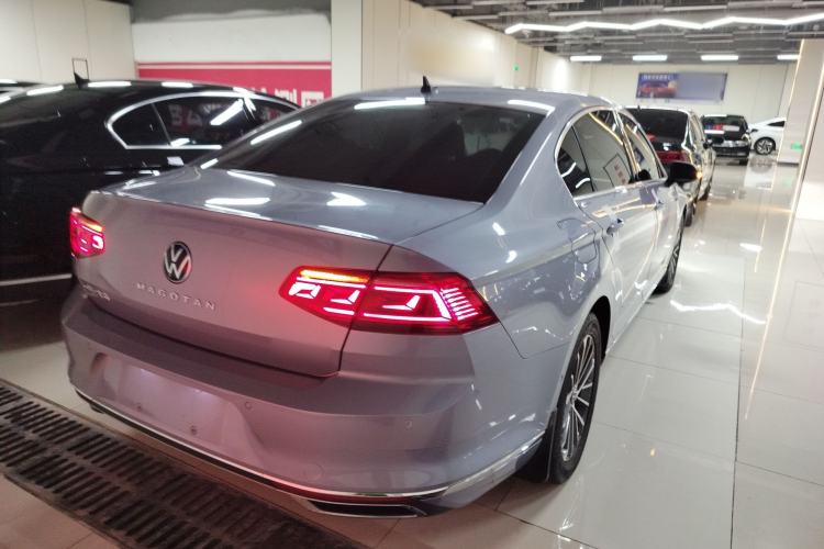 Used Volkswagen Magotan 2020 380TSI DSG Luxury Version Rear Right 45 Deg