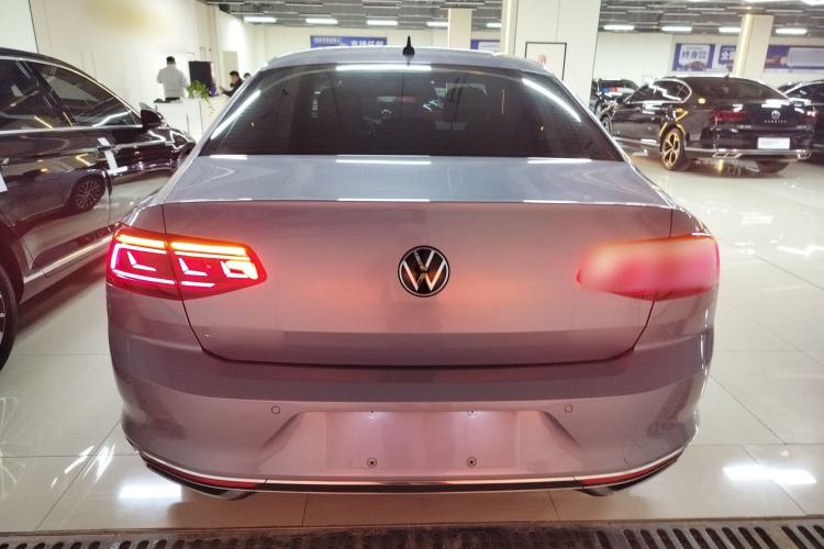 Used Volkswagen Magotan 2020 380TSI DSG Luxury Version Rear