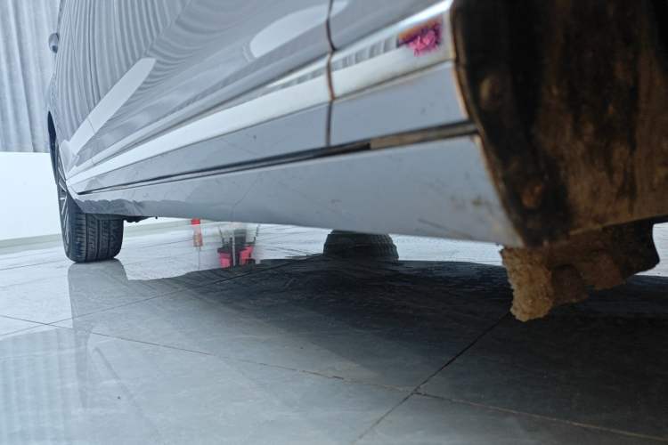 Used Volkswagen Magotan 2020 380TSI DSG Luxury Version Right Side Sill