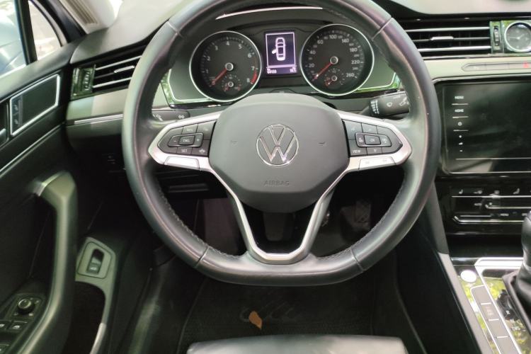 Used Volkswagen Magotan 2020 330TSI DSG Leading Model Steering Wheel