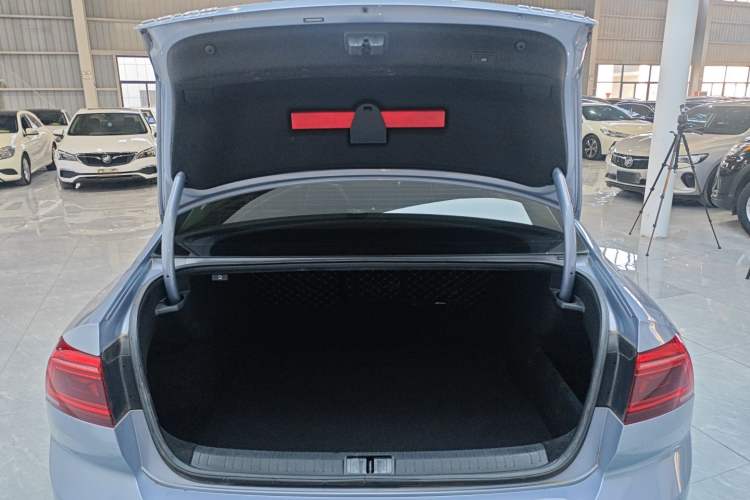 Used Volkswagen Magotan 2020 380TSI DSG Luxury Version Trunk