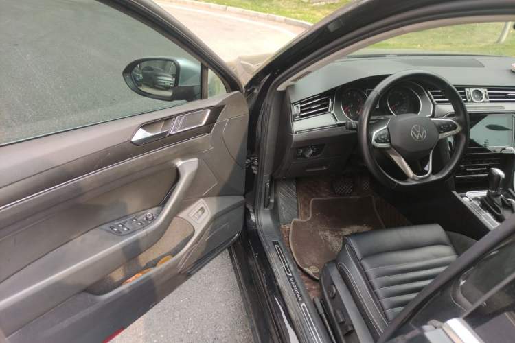 Used Volkswagen Magotan 2020 330TSI DSG Leading Model Driver Seat