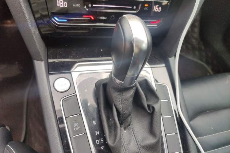 Used Volkswagen Magotan 2020 330TSI DSG Leading Model Gear Lever