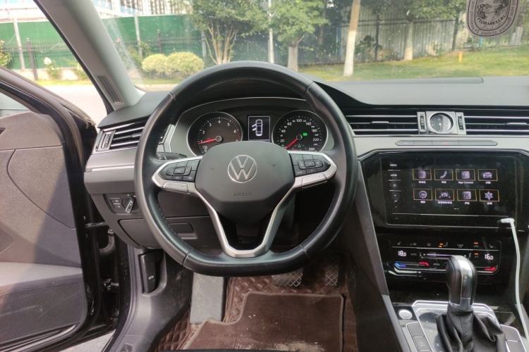 Used Volkswagen Magotan 2020 330TSI DSG Leading Model Steering Wheel