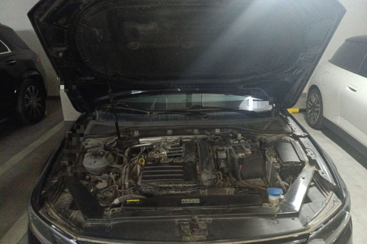 Used Volkswagen Magotan 2020 280TSI DSG Comfort Edition Engine Bay