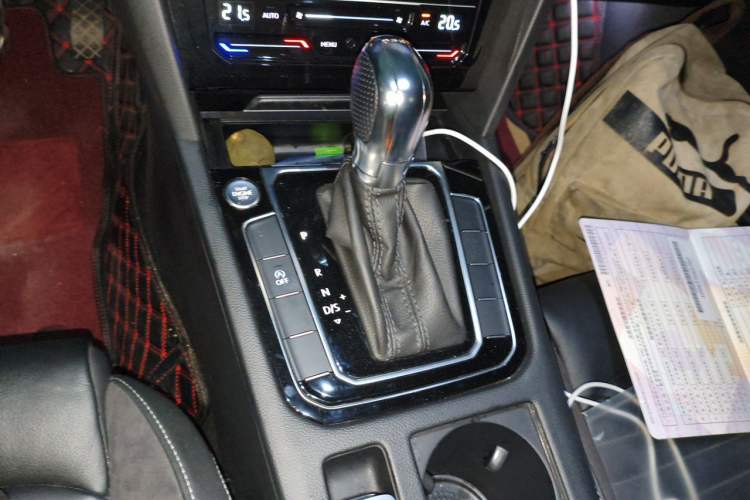Used Volkswagen Magotan 2020 330TSI DSG Leading Model Gear Lever
