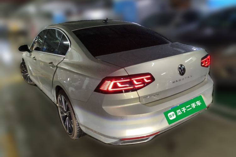 Used Volkswagen Magotan 2020 330TSI DSG Leading Model Rear Left 45 Deg