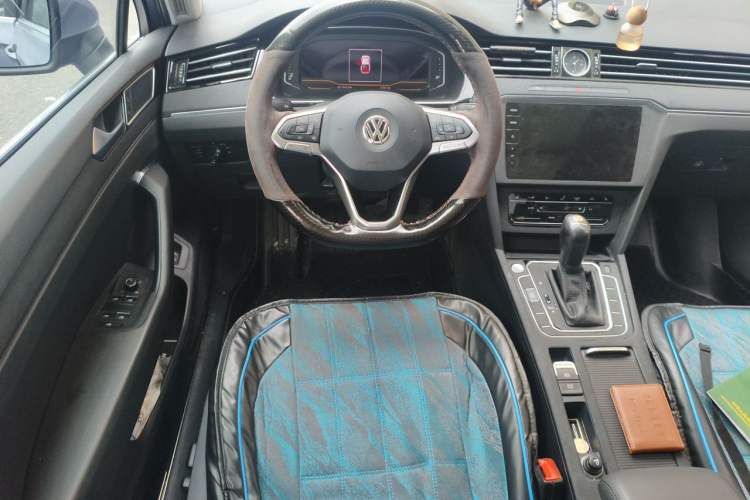 Used Volkswagen Magotan 2020 330TSI DSG Luxury Edition Steering Wheel