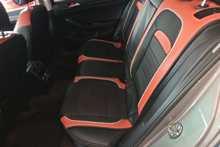 Used Volkswagen Magotan 2020 330TSI DSG Leading Model Left Rear Seat