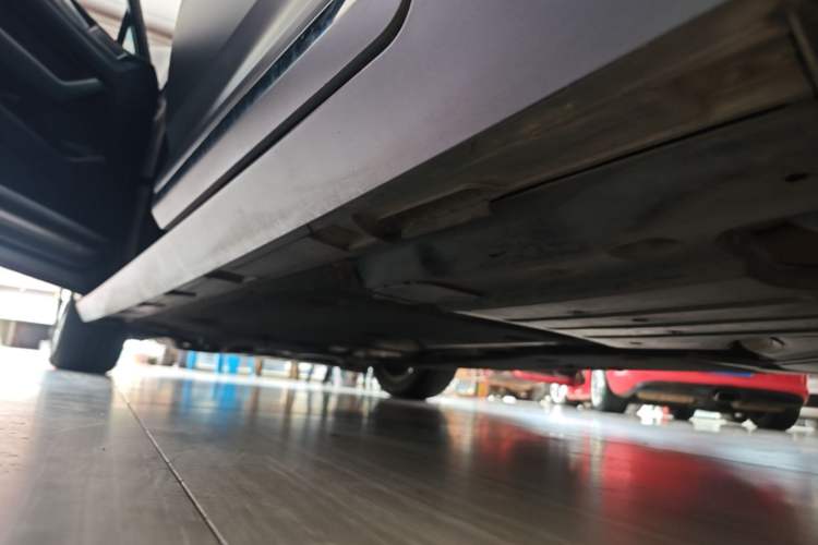 Used Volkswagen Magotan 2020 330TSI DSG Leading Model Left Side Sill