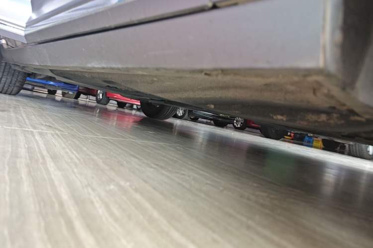Used Volkswagen Magotan 2020 330TSI DSG Leading Model Right Side Sill