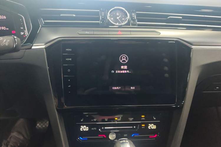 Used Volkswagen Magotan 2020 330TSI DSG Luxury Edition Audio And AC Panel