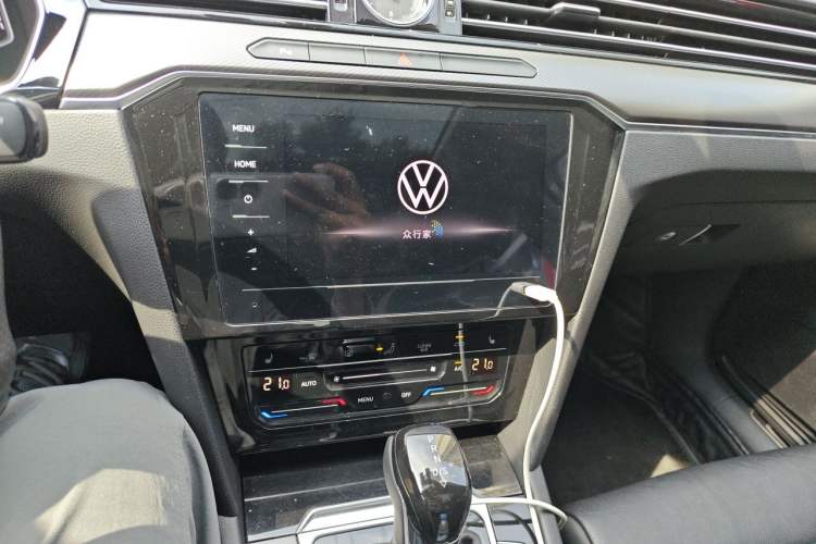 Used Volkswagen Magotan 2020 280TSI DSG Leading Edition Audio And AC Panel