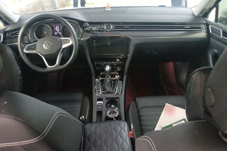 Used Volkswagen Magotan 2020 330TSI DSG Leading Model Center Console