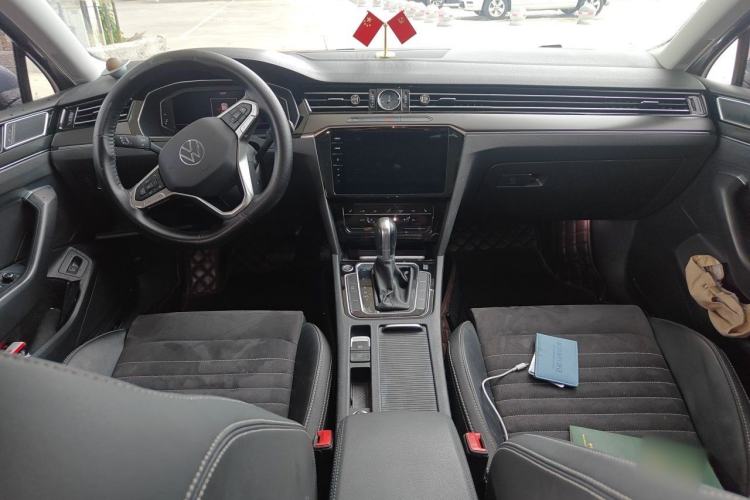 Used Volkswagen Magotan 2020 330TSI DSG Luxury Edition Center Console