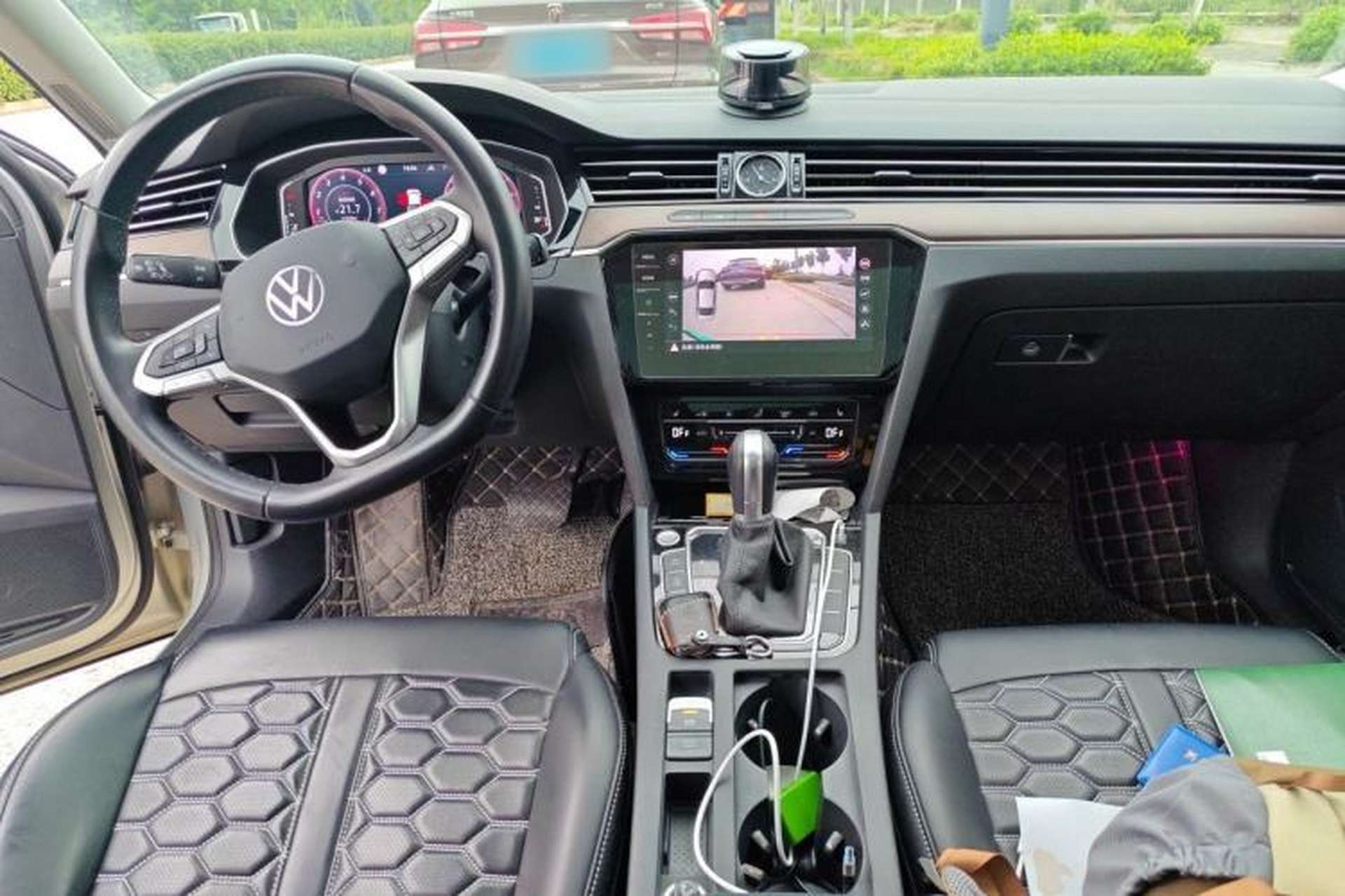 Used Volkswagen Magotan 2020 380TSI DSG Luxury Version Center Console
