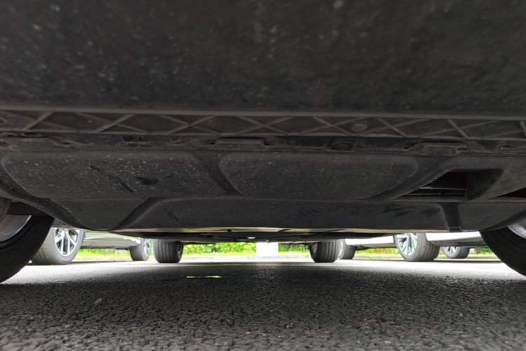 Used Volkswagen Magotan 2020 330TSI DSG Leading Model Chassis Front