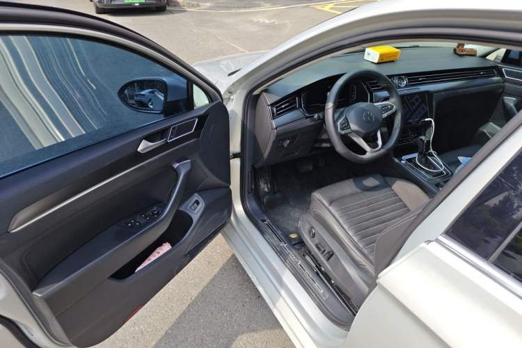 Used Volkswagen Magotan 2020 280TSI DSG Leading Edition Driver Seat