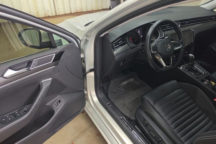 Used Volkswagen Magotan 2020 330TSI DSG Leading Model Driver Seat