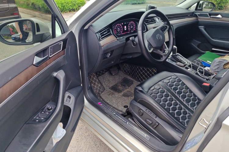Used Volkswagen Magotan 2020 380TSI DSG Luxury Version Driver Seat