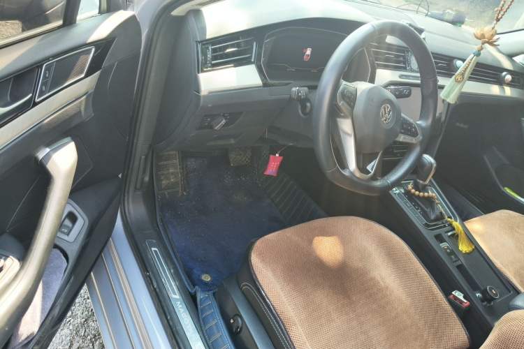 Used Volkswagen Magotan 2020 380TSI DSG Luxury Version Driver Seat