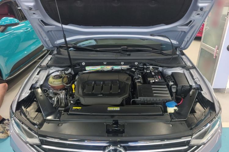 Used Volkswagen Magotan 2020 330TSI DSG Luxury Edition Engine Bay