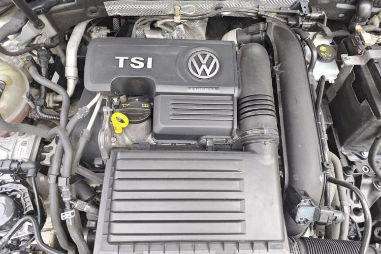 Used Volkswagen Magotan 2020 280TSI DSG Leading Edition Engine Bay