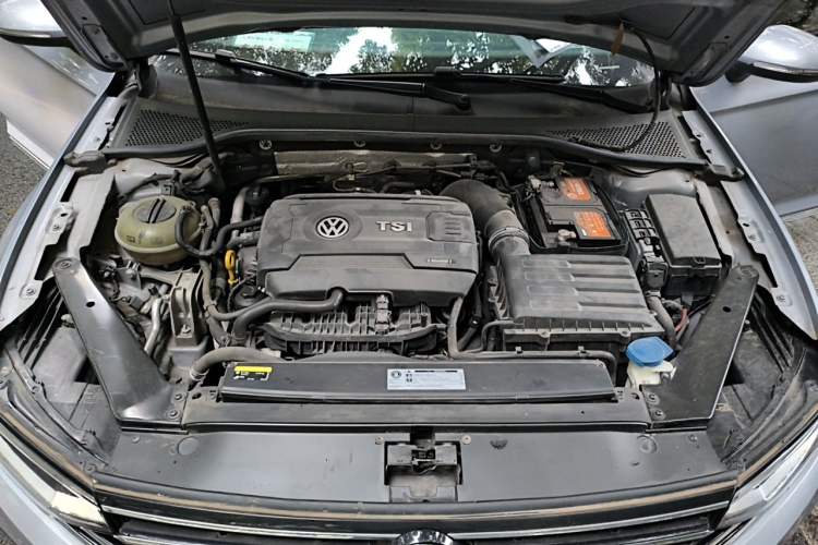 Used Volkswagen Magotan 2020 380TSI DSG Luxury Version Engine Bay