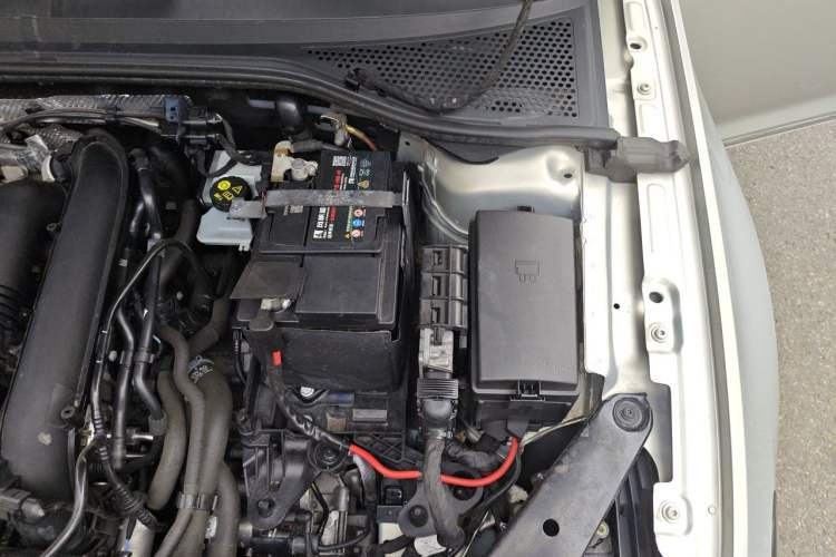 Used Volkswagen Magotan 2020 280TSI DSG Leading Edition Engine Bay Left