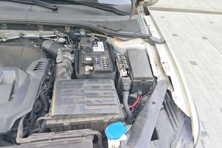 Used Volkswagen Magotan 2020 330TSI DSG Leading Model Engine Bay Left
