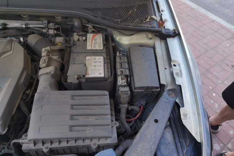 Used Volkswagen Magotan 2020 330TSI DSG Luxury Edition Engine Bay Left