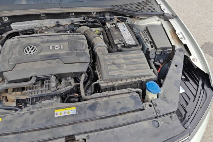 Used Volkswagen Magotan 2020 380TSI DSG Luxury Version Engine Bay Left