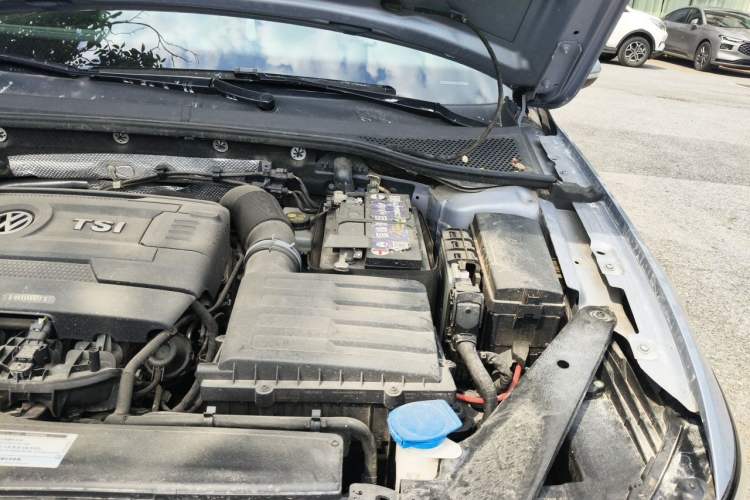 Used Volkswagen Magotan 2020 380TSI DSG Luxury Version Engine Bay Left
