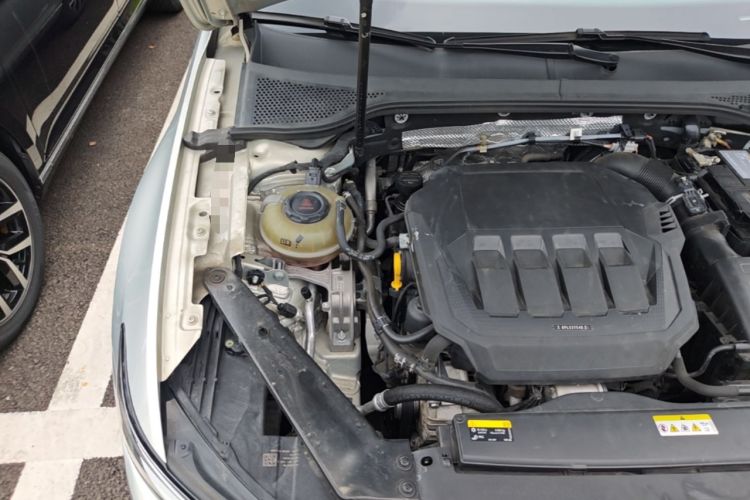 Used Volkswagen Magotan 2020 330TSI DSG Leading Model Engine Bay Right