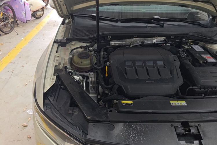 Used Volkswagen Magotan 2020 330TSI DSG Leading Model Engine Bay Right