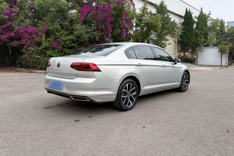 Used Volkswagen Magotan 2020 330TSI DSG Leading Model Exterior 3