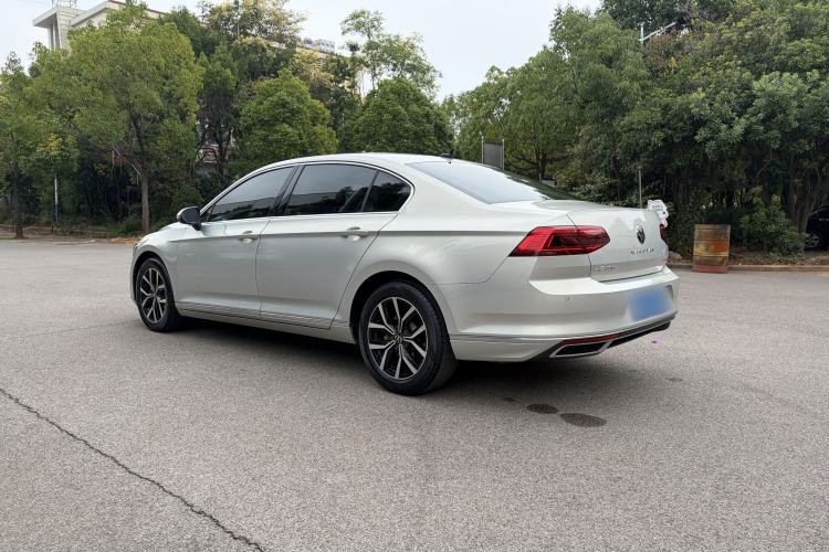 Used Volkswagen Magotan 2020 330TSI DSG Leading Model Exterior 5