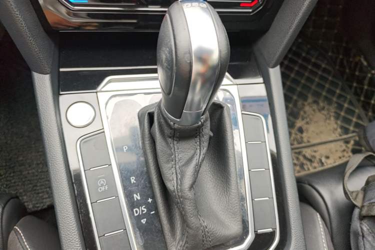 Used Volkswagen Magotan 2020 330TSI DSG Leading Model Gear Lever