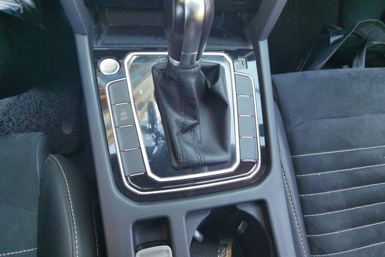Used Volkswagen Magotan 2020 330TSI DSG Luxury Edition Gear Lever