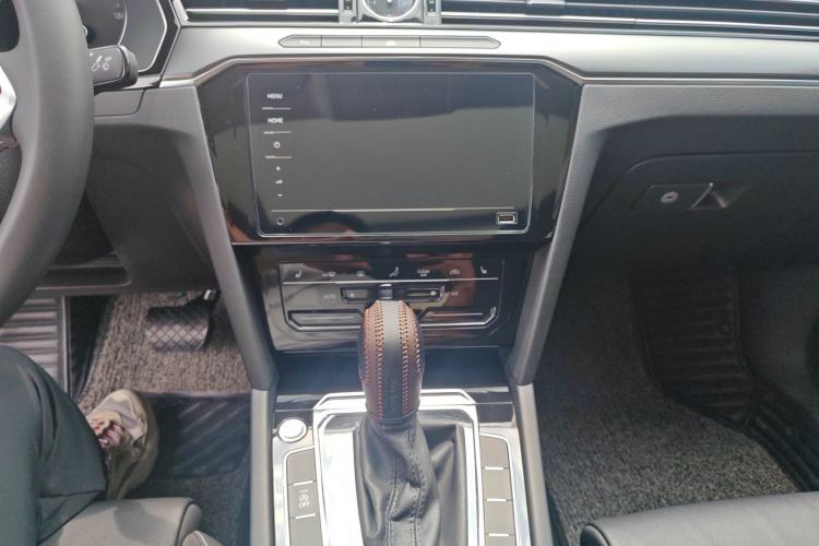 Used Volkswagen Magotan 2020 330TSI DSG Leading Model Interior 5