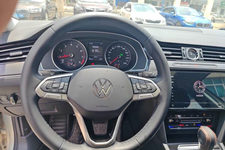 Used Volkswagen Magotan 2020 330TSI DSG Leading Model Interior 6