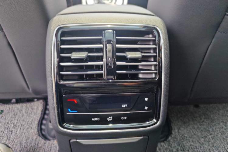 Used Volkswagen Magotan 2020 330TSI DSG Leading Model Interior 8