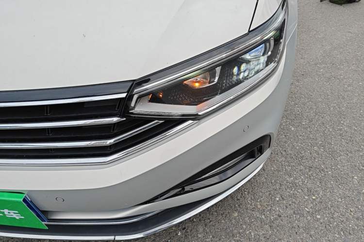 Used Volkswagen Magotan 2020 330TSI DSG Luxury Edition Left Front Headlight