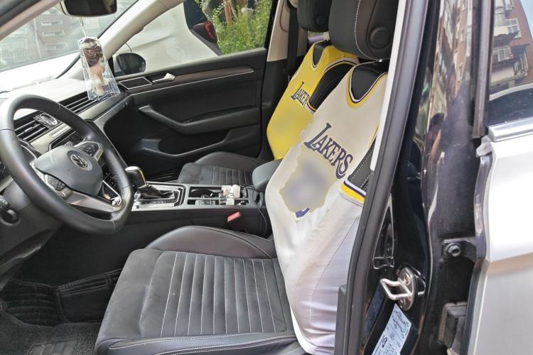 Used Volkswagen Magotan 2020 330TSI DSG Luxury Edition Left Front Seat