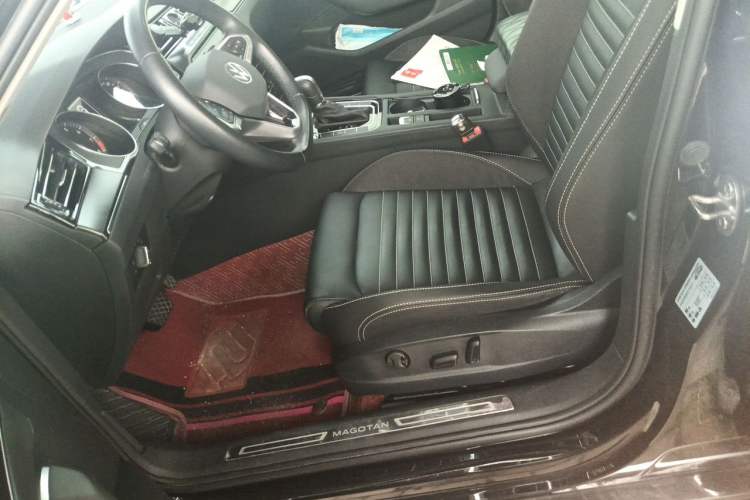 Used Volkswagen Magotan 2020 330TSI DSG Leading Model Left Front Seat