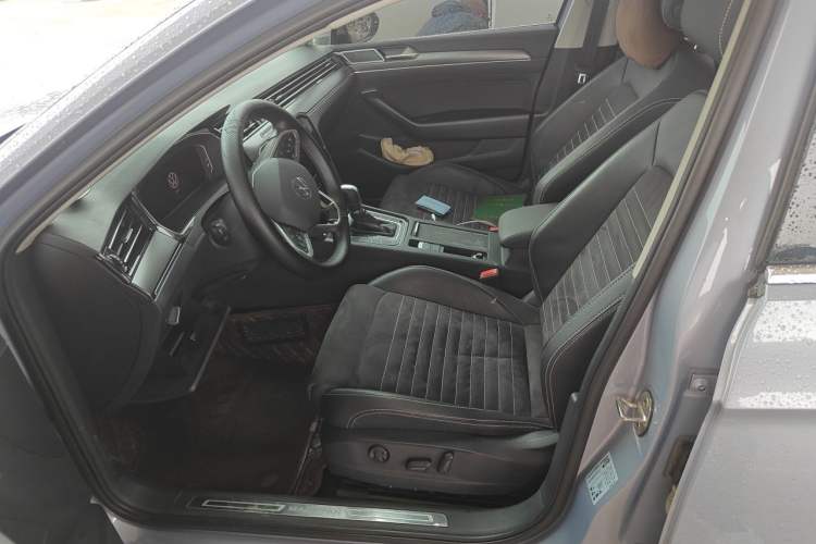 Used Volkswagen Magotan 2020 330TSI DSG Luxury Edition Left Front Seat