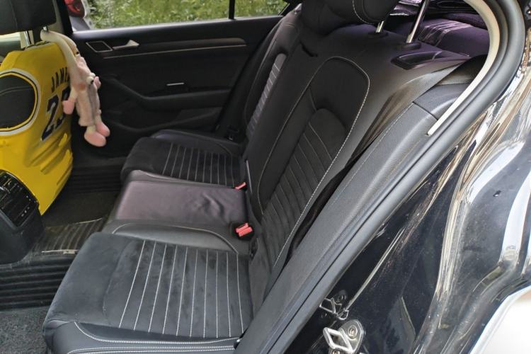 Used Volkswagen Magotan 2020 330TSI DSG Luxury Edition Left Rear Seat