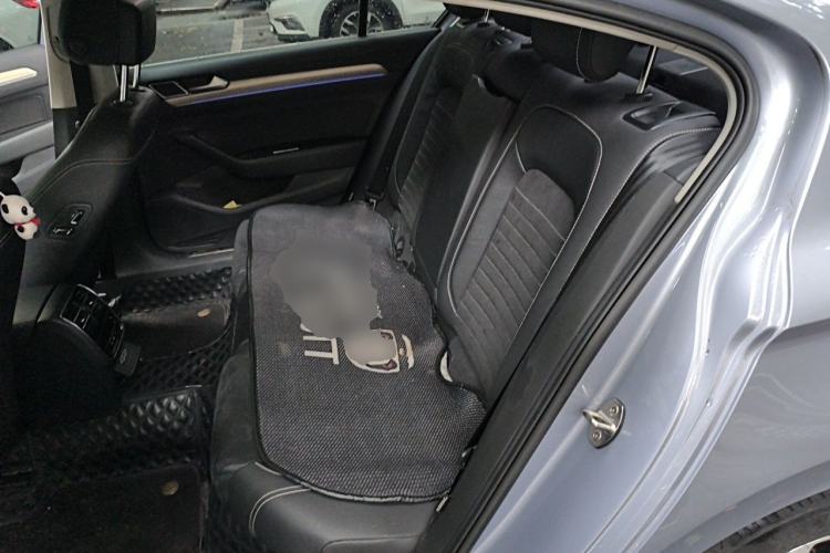 Used Volkswagen Magotan 2020 380TSI DSG Luxury Version Left Rear Seat