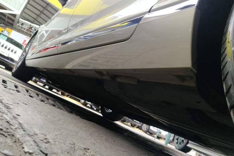 Used Volkswagen Magotan 2020 330TSI DSG Luxury Edition Left Side Sill